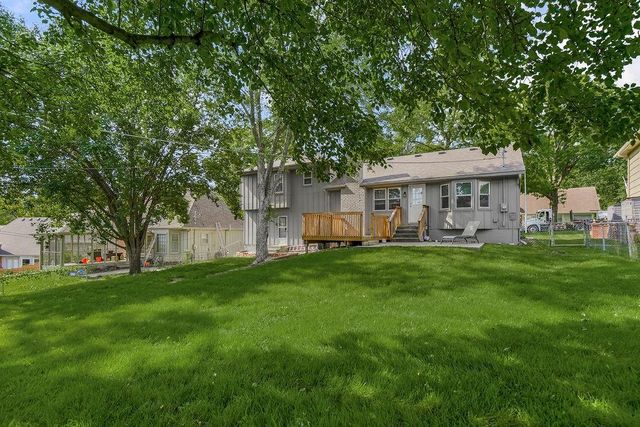 42 E 106 Street, Kansas City, MO 64114