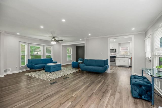 42 E 106 Street, Kansas City, MO 64114