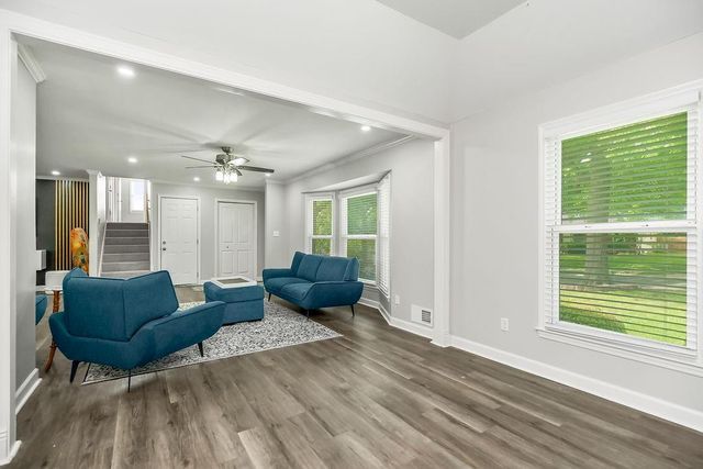 42 E 106 Street, Kansas City, MO 64114