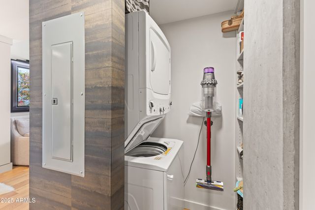 5455 E Lincoln Drive 2011, Paradise Valley, AZ 85253