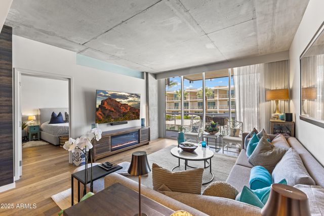 5455 E Lincoln Drive 2011, Paradise Valley, AZ 85253