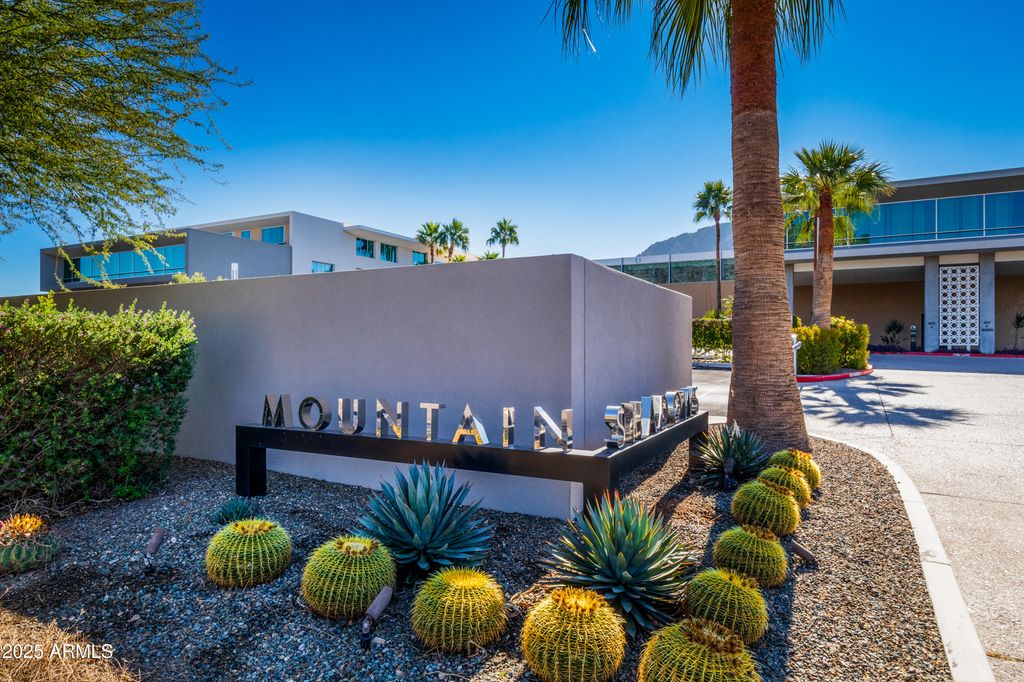 5455 E Lincoln Drive 2011, Paradise Valley, AZ 85253