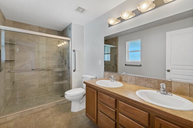 12422 W Pacific Ct, Airway Heights, WA 99001