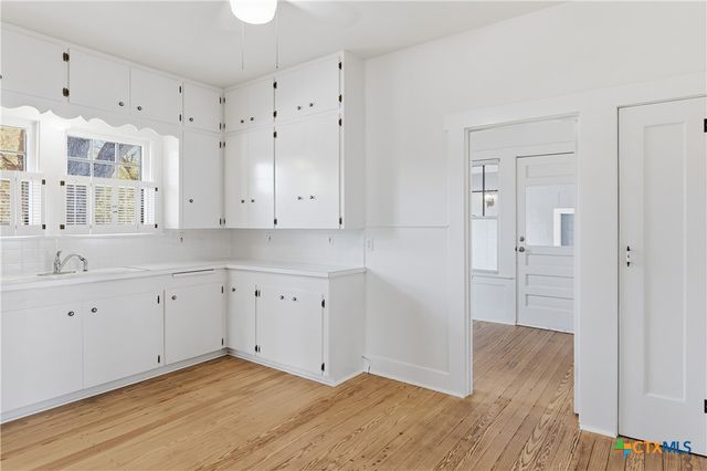 502 Elm Street, Seguin, TX 78155