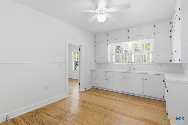 502 Elm Street, Seguin, TX 78155