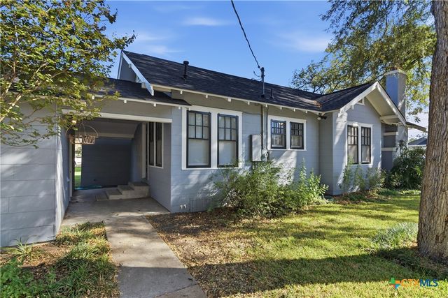 502 Elm Street, Seguin, TX 78155