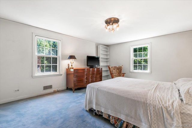 541 Claflin Avenue, Mamaroneck, NY 10543