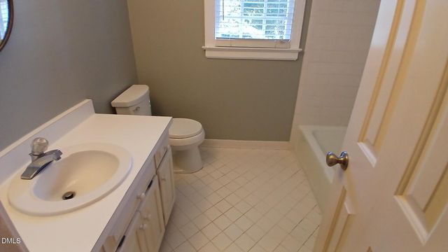 1817 Thorpshire, Raleigh, NC 27615