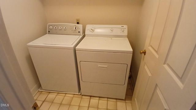 1817 Thorpshire, Raleigh, NC 27615