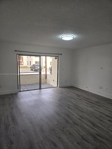 8610 SW 149th Ave 501, Miami, FL 33193