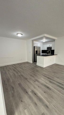 8610 SW 149th Ave 501, Miami, FL 33193