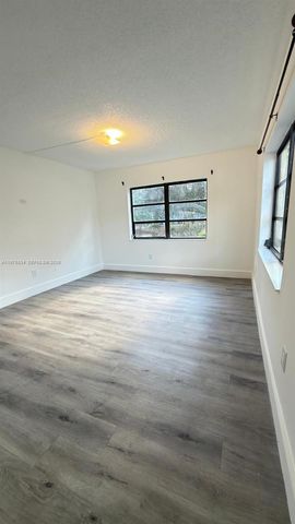 8610 SW 149th Ave 501, Miami, FL 33193