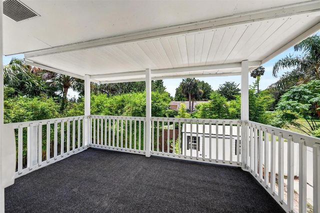1099 GROVE AVENUE, Mount Dora, FL 32757