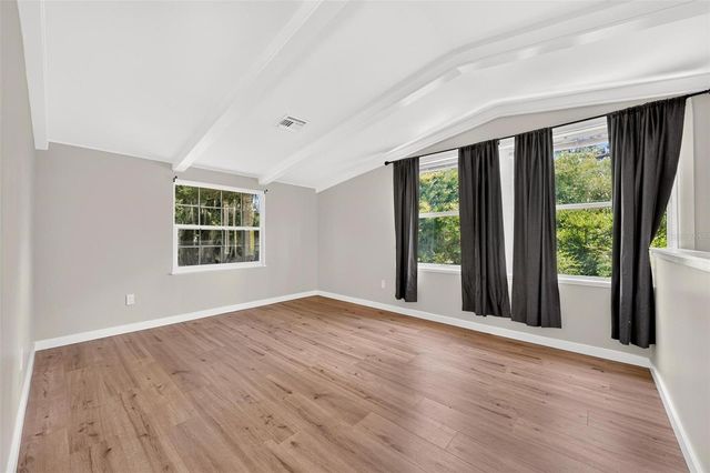 1099 GROVE AVENUE, Mount Dora, FL 32757