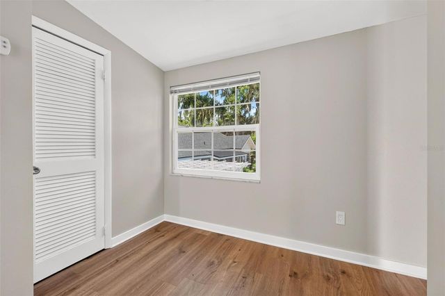 1099 GROVE AVENUE, Mount Dora, FL 32757