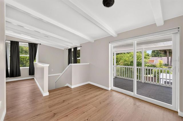 1099 GROVE AVENUE, Mount Dora, FL 32757