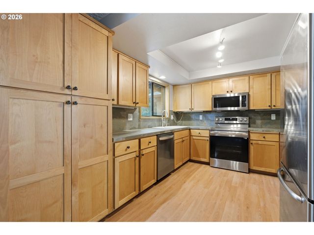 11410 Ne SUMMIT RIDGE Dr, Vancouver, WA 98686