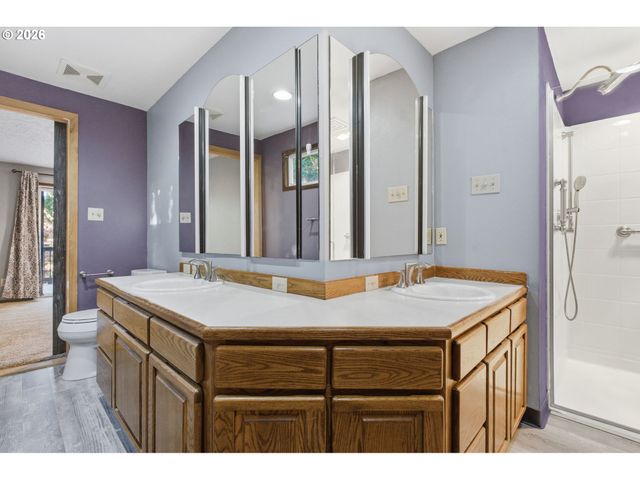 11410 Ne SUMMIT RIDGE Dr, Vancouver, WA 98686