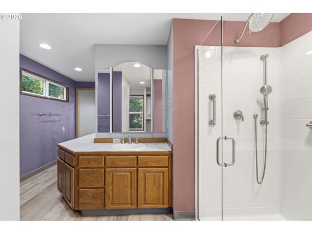 11410 Ne SUMMIT RIDGE Dr, Vancouver, WA 98686