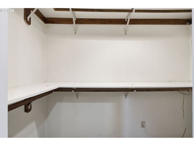 11410 Ne SUMMIT RIDGE Dr, Vancouver, WA 98686