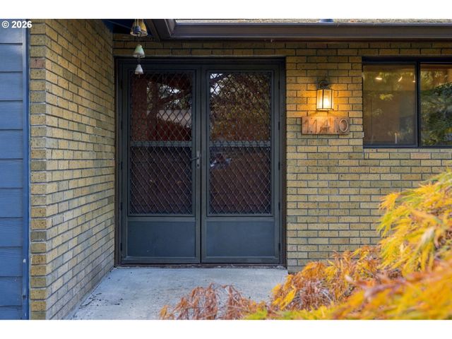 11410 Ne SUMMIT RIDGE Dr, Vancouver, WA 98686