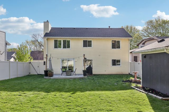 17698 S Shore Lane W, Eden Prairie, MN 55346