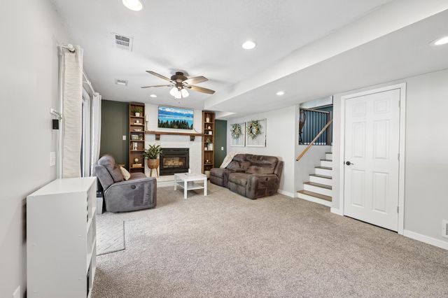 17698 S Shore Lane W, Eden Prairie, MN 55346