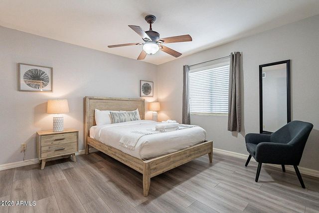 5879 E LE MARCHE Avenue, Scottsdale, AZ 85254