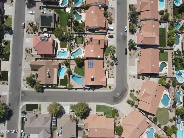 5879 E LE MARCHE Avenue, Scottsdale, AZ 85254