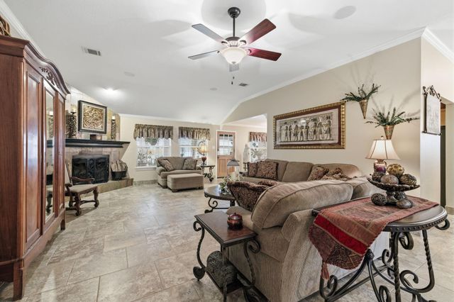 136 Fantail Street, Magnolia, TX 77355