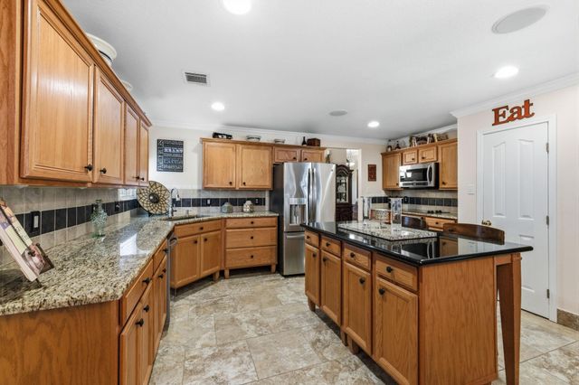 136 Fantail Street, Magnolia, TX 77355