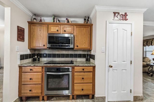 136 Fantail Street, Magnolia, TX 77355