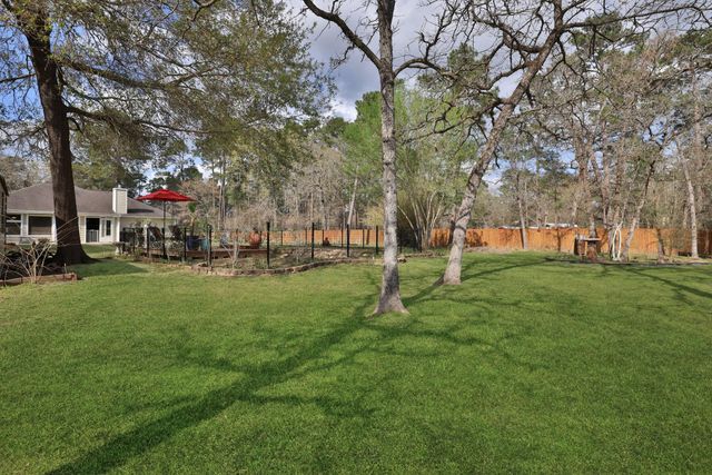 136 Fantail Street, Magnolia, TX 77355