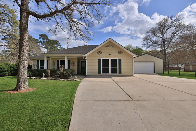 136 Fantail Street, Magnolia, TX 77355