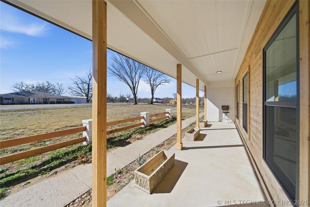 11919 E Southern Hills Road, Claremore, OK 74019