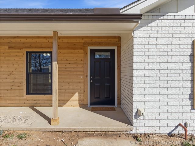 11919 E Southern Hills Road, Claremore, OK 74019