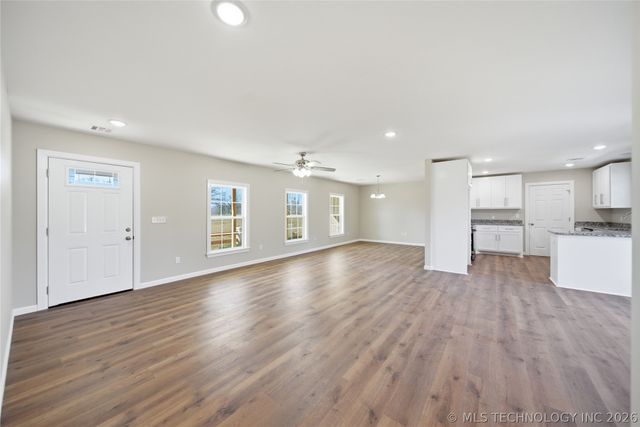 11919 E Southern Hills Road, Claremore, OK 74019