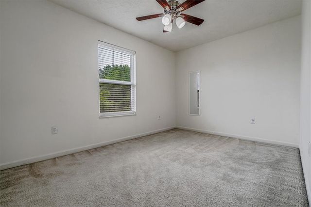 520 Panorama Dr, Cecil, PA 15317