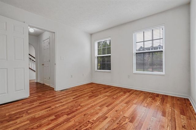 520 Panorama Dr, Cecil, PA 15317