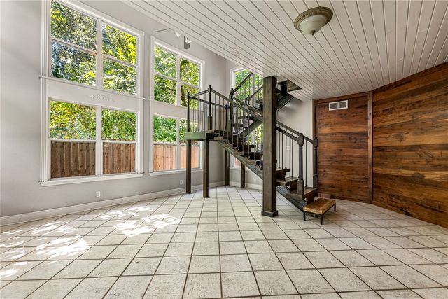 11445 Gabriel Lane, Bentonville, AR 72712