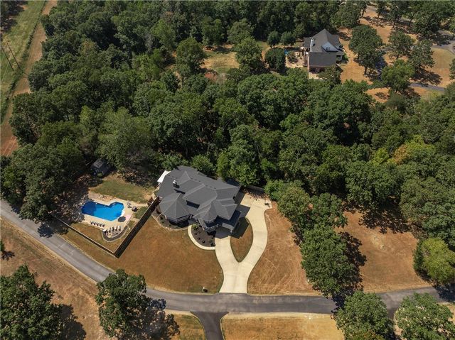 11445 Gabriel Lane, Bentonville, AR 72712