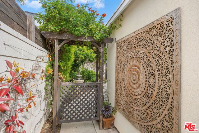 1039 26th Street B, Santa Monica, CA 90403