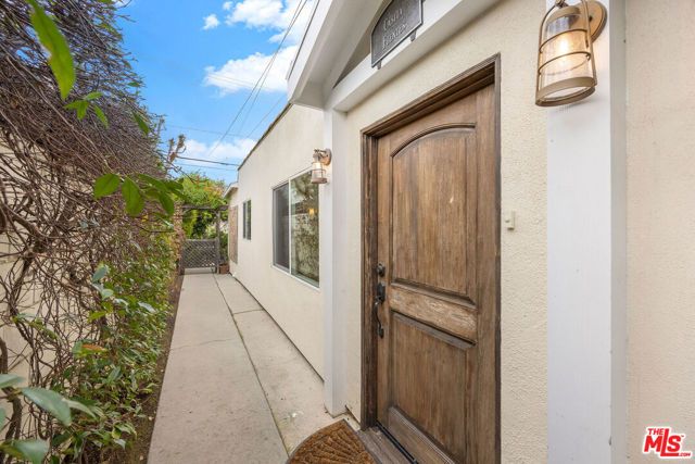 1039 26th Street B, Santa Monica, CA 90403