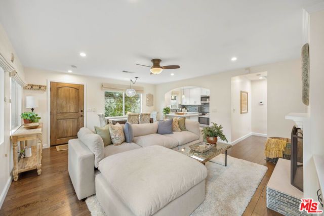 1039 26th Street B, Santa Monica, CA 90403