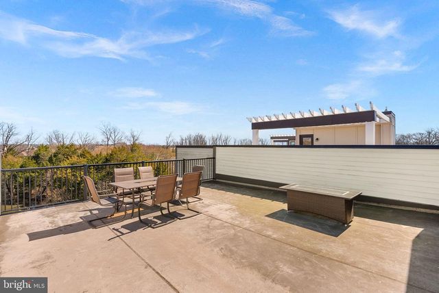 23104 SULLIVANS COVE SQ, Brambleton, VA 20148