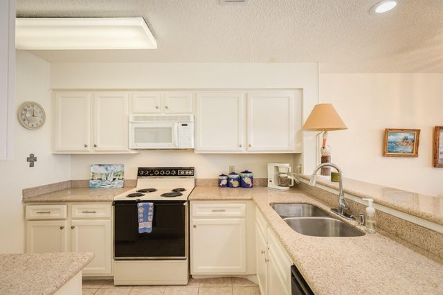 7700 Seawall Boulevard 1308, Galveston, TX 77551