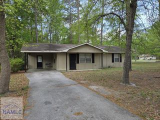 219 Surrey Road, Hinesville, GA 31313