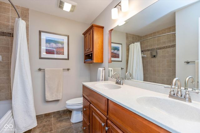 8217 Castle Drive, Indianapolis, IN 46256