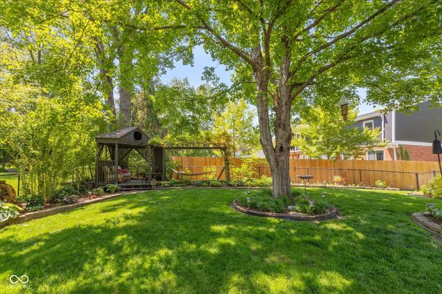 8217 Castle Drive, Indianapolis, IN 46256
