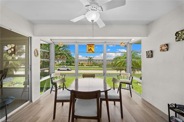468 12th AVE S 468, Naples, FL 34102